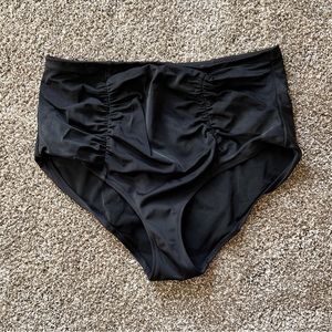 Women’s Torrid Ruched Black High-Waist Bikini Bottoms